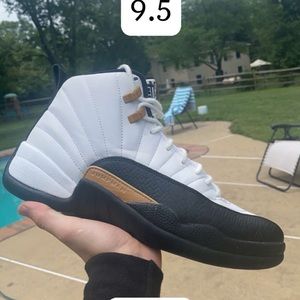 Jordan 12 CNY used 9/10 condition